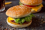 Булочка для бургера с кунжутом 125 мм (82г х 24 шт) Bagerstat Foodservice зам., Россия