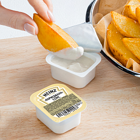 Дип-пот Соус Сырный Parmegiano Heinz (25мл х 125 шт) 3,06кг Дип-пот Соус Сырный Parmegiano Heinz (25мл х 125 шт) 3,06кг