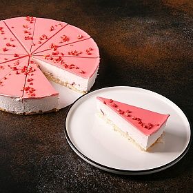 Торт йогуртовый (12 порций/ 1,2кг) Frozen Cake